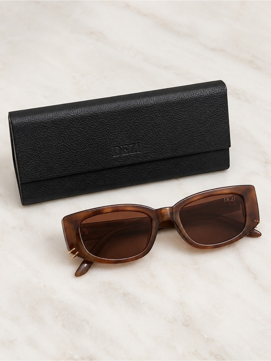 DEZI Accessories - DEZI “CUFFED” Sunglasses in tortoise and gold | ring detailing | BRAND NEW